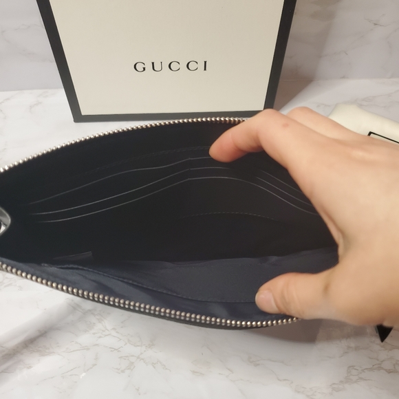 gucci floral wristlet